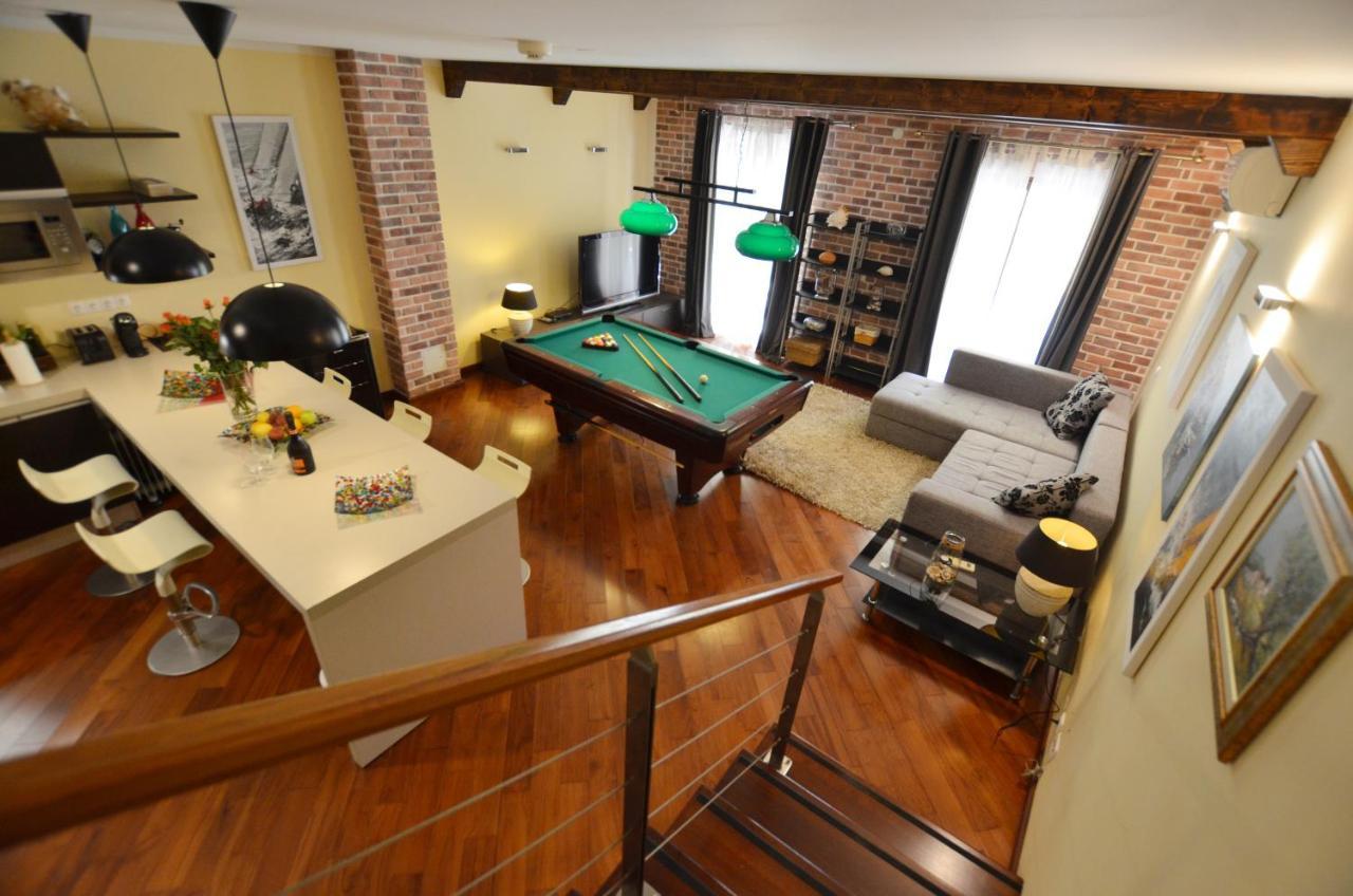Apartment Delux روفينج المظهر الخارجي الصورة