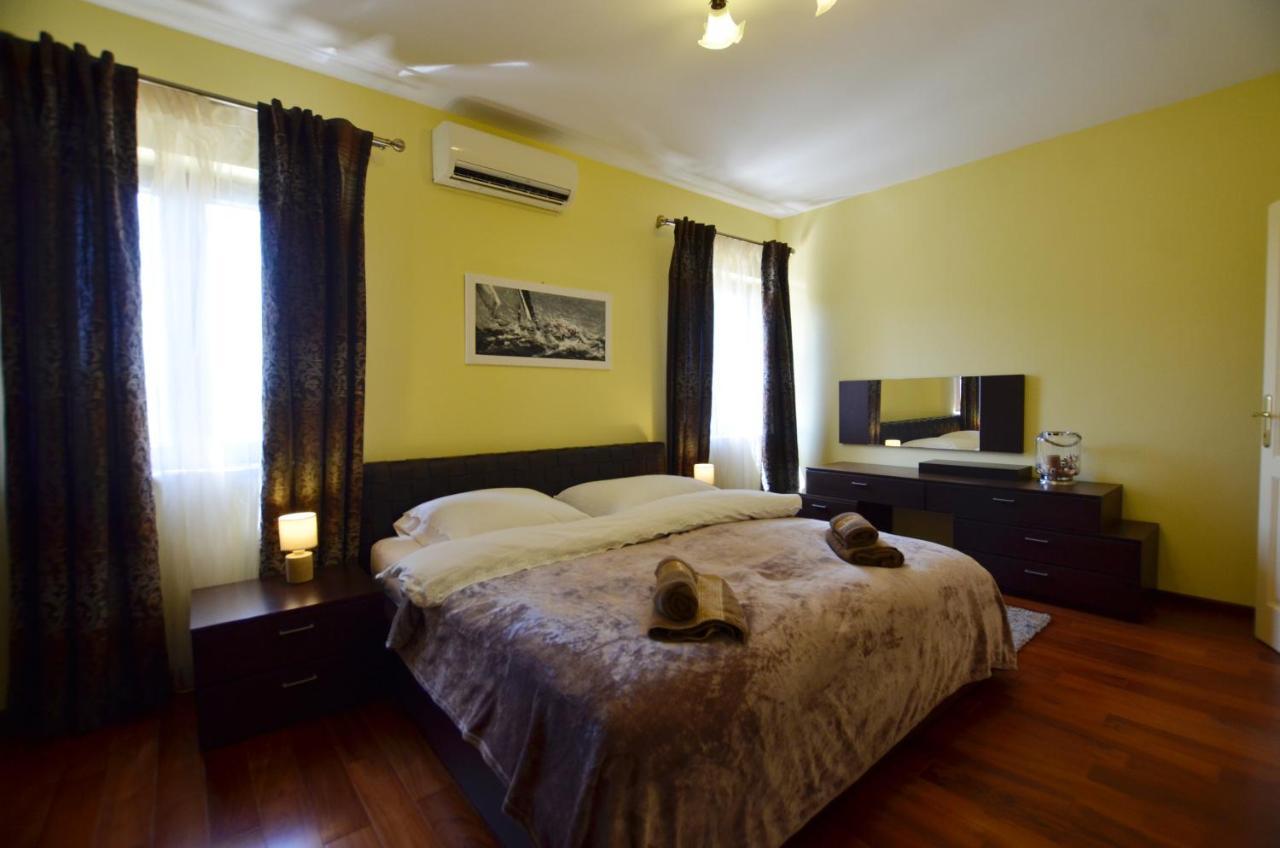 Apartment Delux روفينج المظهر الخارجي الصورة